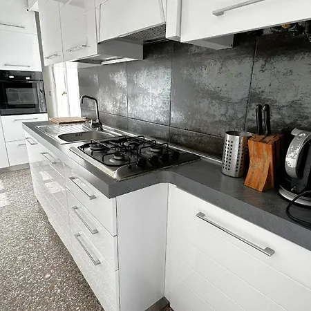Ferrari Apartment *